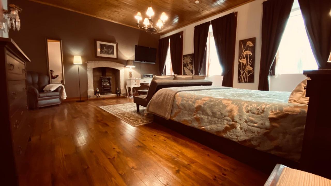 Quinta Da Casa Cimeira, Guest House, Wines & Food ヴァレンサ・ド・ドウロ エクステリア 写真